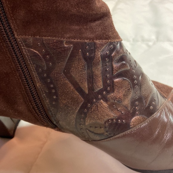 Monzo & Franco Oyster Heeled Embossed Brown Leather Upper Boots Size 8.5 EUC - Picture 5 of 13